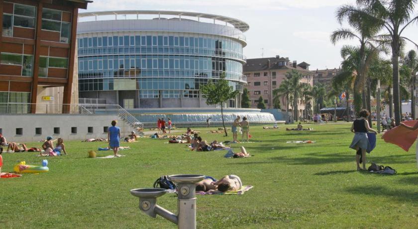 Hotel Pension Vegadeo Gijón Extérieur photo